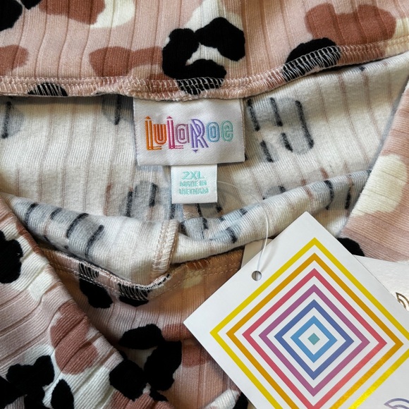 LuLaRoe Leopard Print Women Shorts - Picture 3 of 4